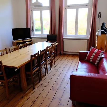 Gutshaus Poel * Thorstorf